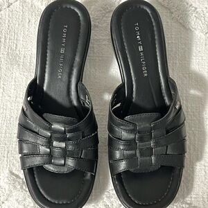 Tommy Hilfiger Woven Leather Mules